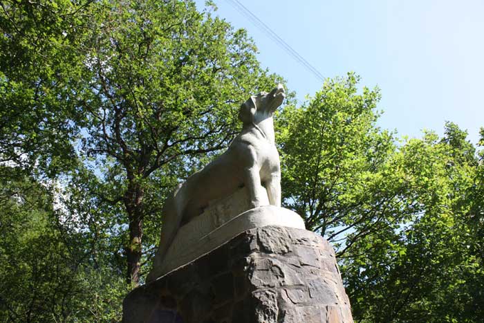 Rüdendenkmal an der Wupper